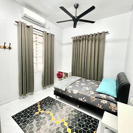 Teratai Homestay 3 Batu Buruk كُوالا تيرينغانو المظهر الخارجي الصورة