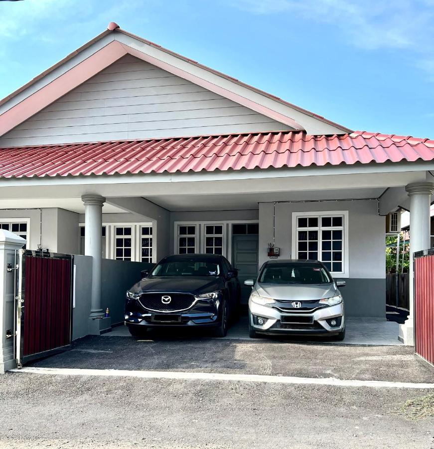 Teratai Homestay 3 Batu Buruk كُوالا تيرينغانو المظهر الخارجي الصورة