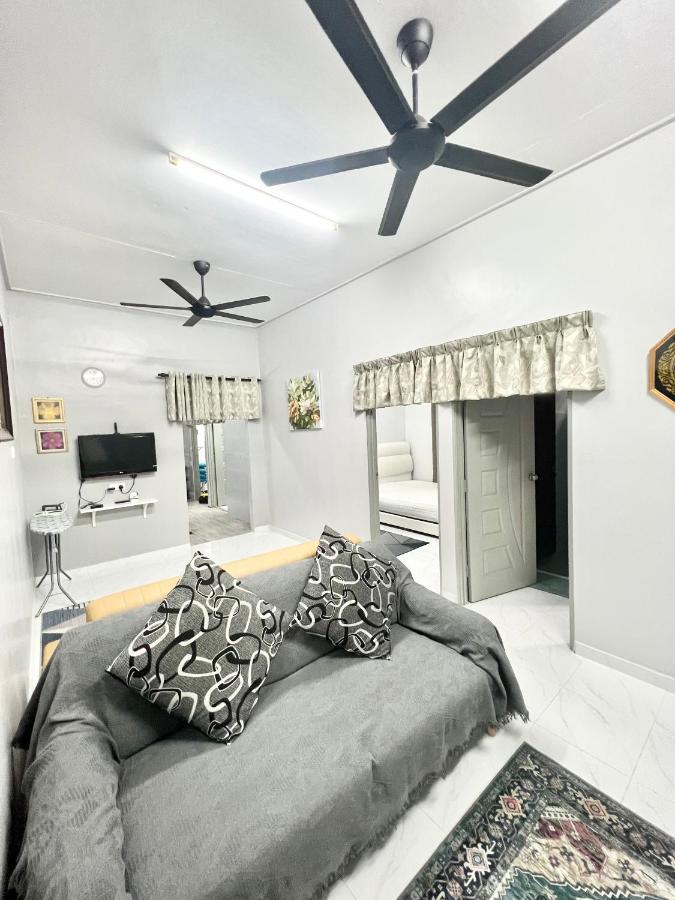 Teratai Homestay 3 Batu Buruk كُوالا تيرينغانو المظهر الخارجي الصورة
