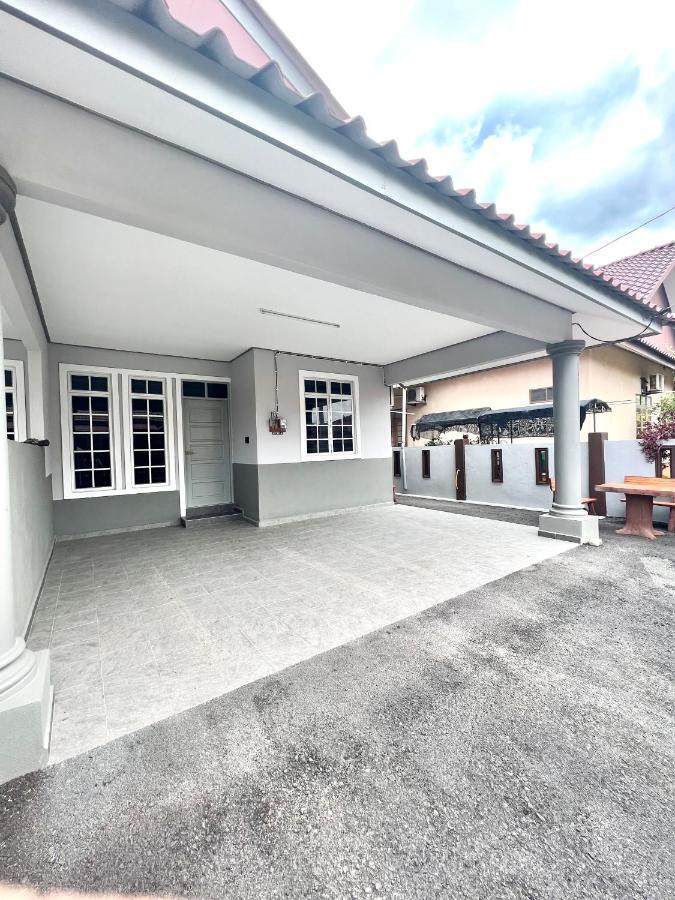 Teratai Homestay 3 Batu Buruk كُوالا تيرينغانو المظهر الخارجي الصورة