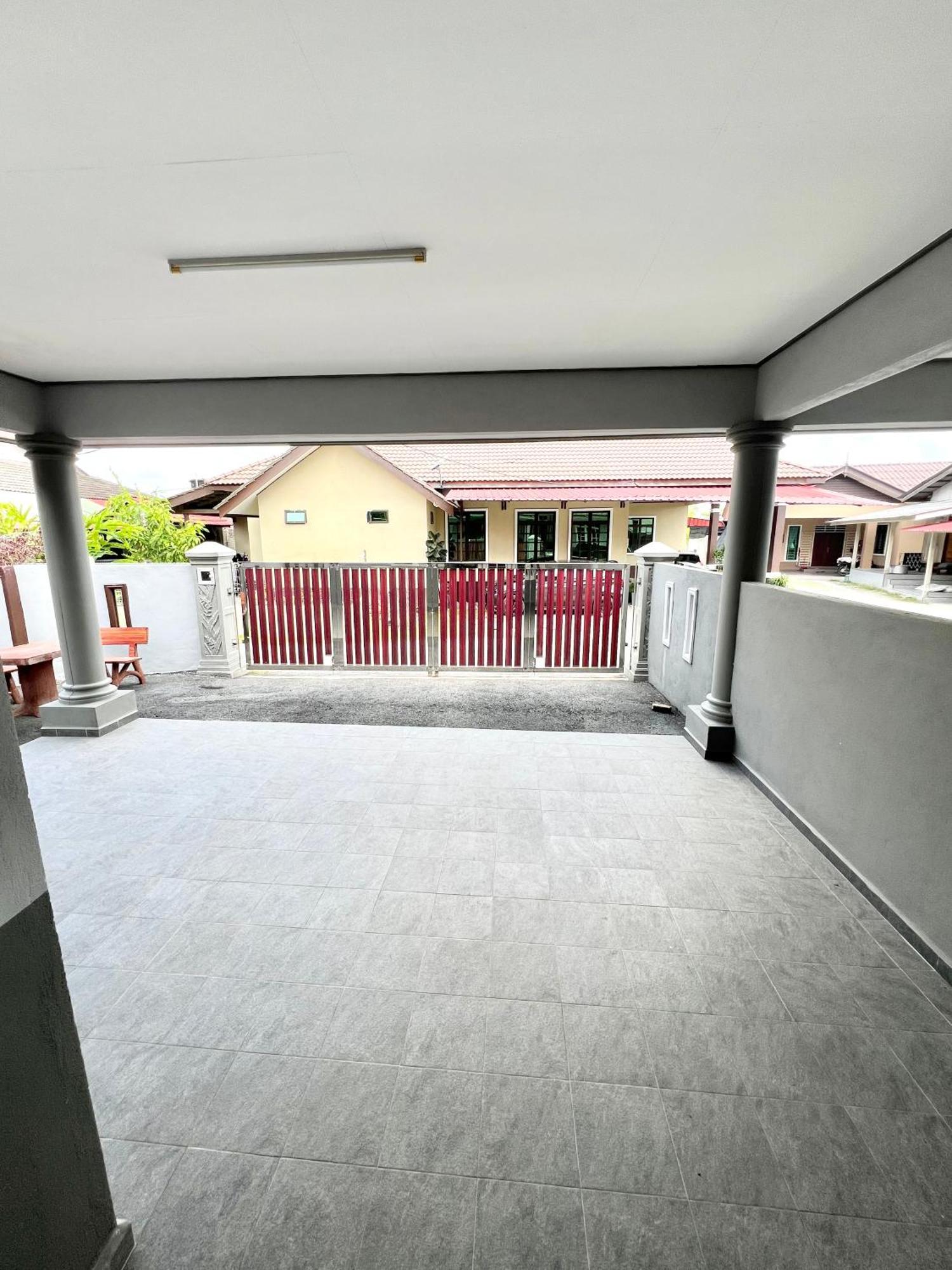 Teratai Homestay 3 Batu Buruk كُوالا تيرينغانو المظهر الخارجي الصورة